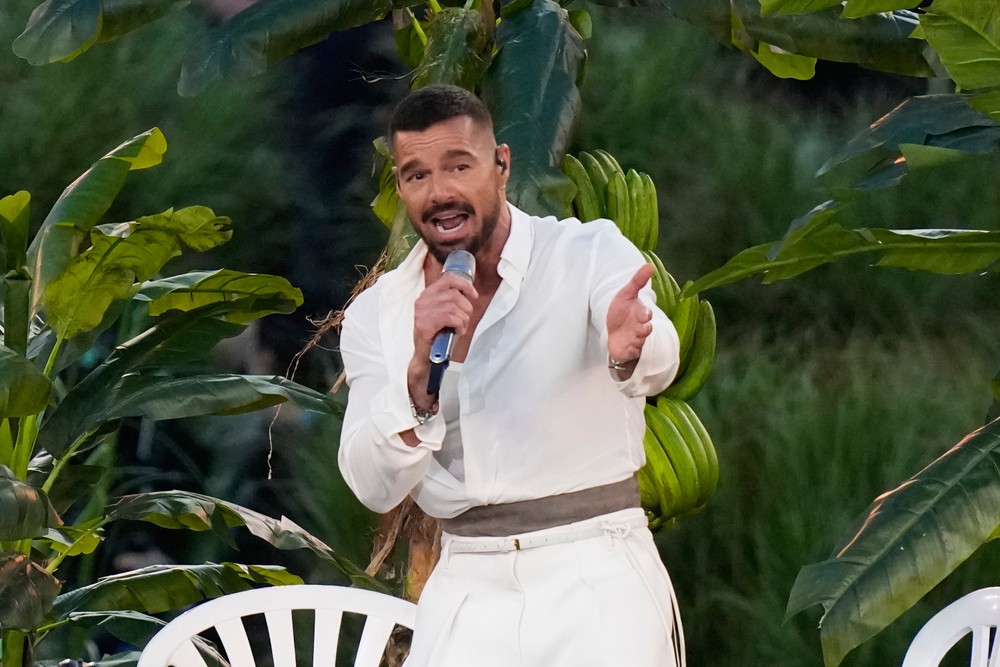 Super_Bowl_Football_76820