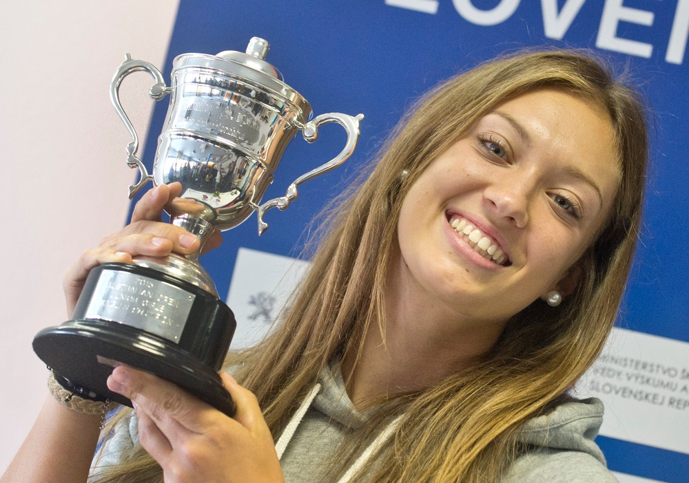 2februar2015_Tenis_Mihalikova_Molcan_TK_2221111