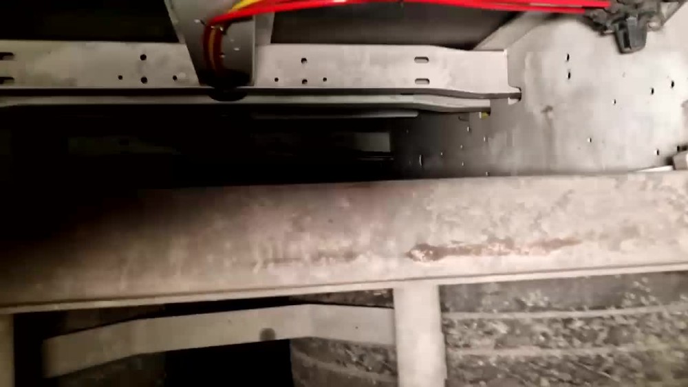 [multi] Migranti kamion 436