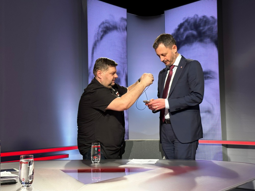 d7e0e28d-3ac1-419e-8c6d-de88bd2bb3fd