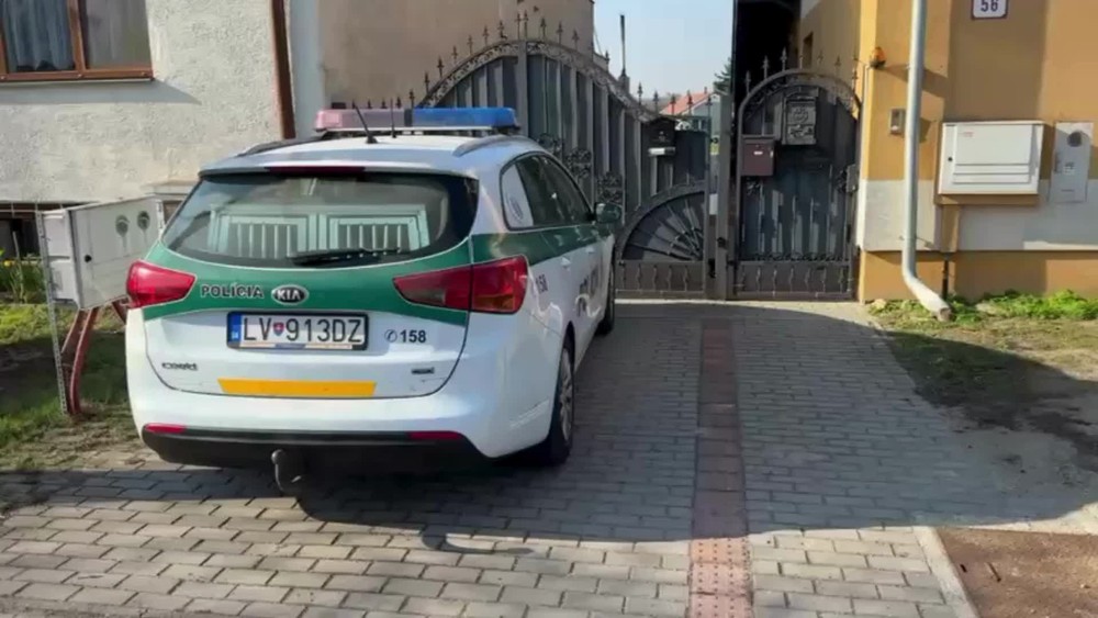 [multi] Polícia zasahuje pri protidrogovej akcii v Trnave 390