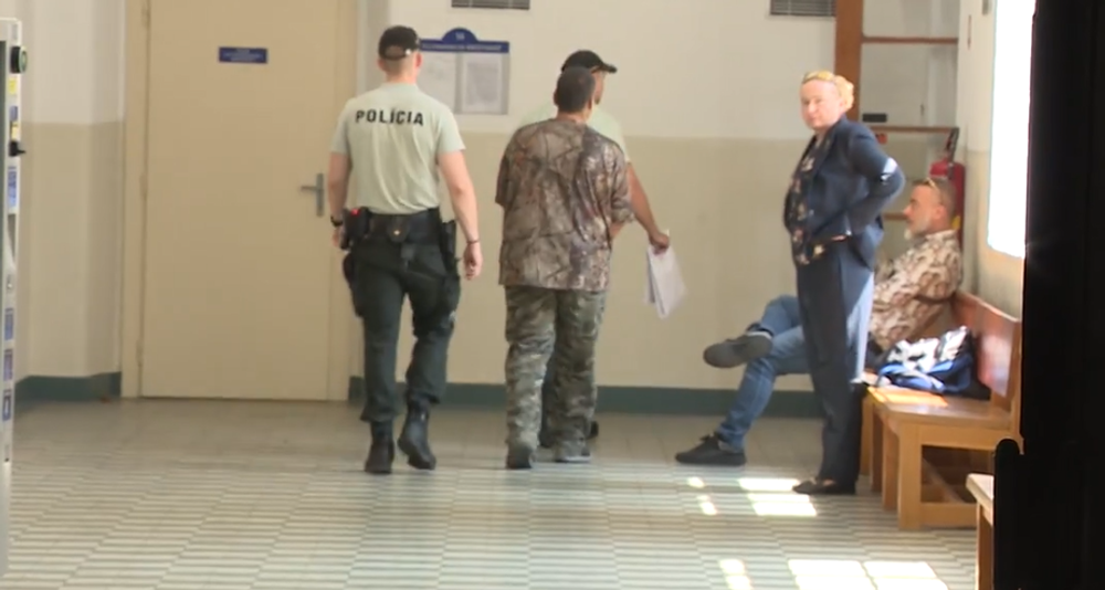 Polícia a obžalovaný