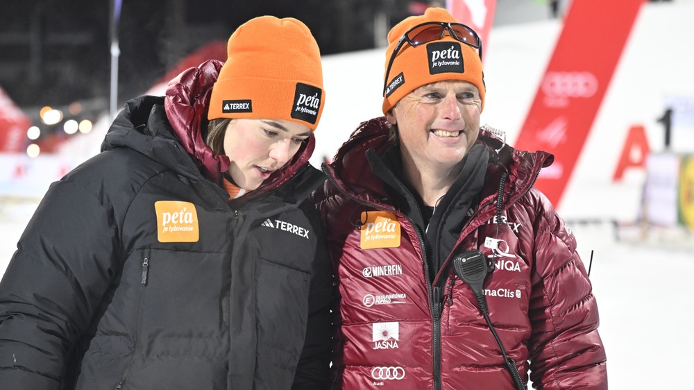 Vlhová tréner Pini (cropped)