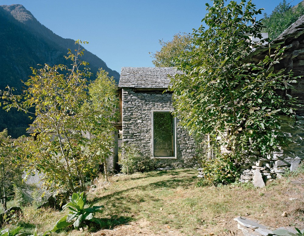 Švajčiarska chalupa, ktorá vás prekvapí interiérom