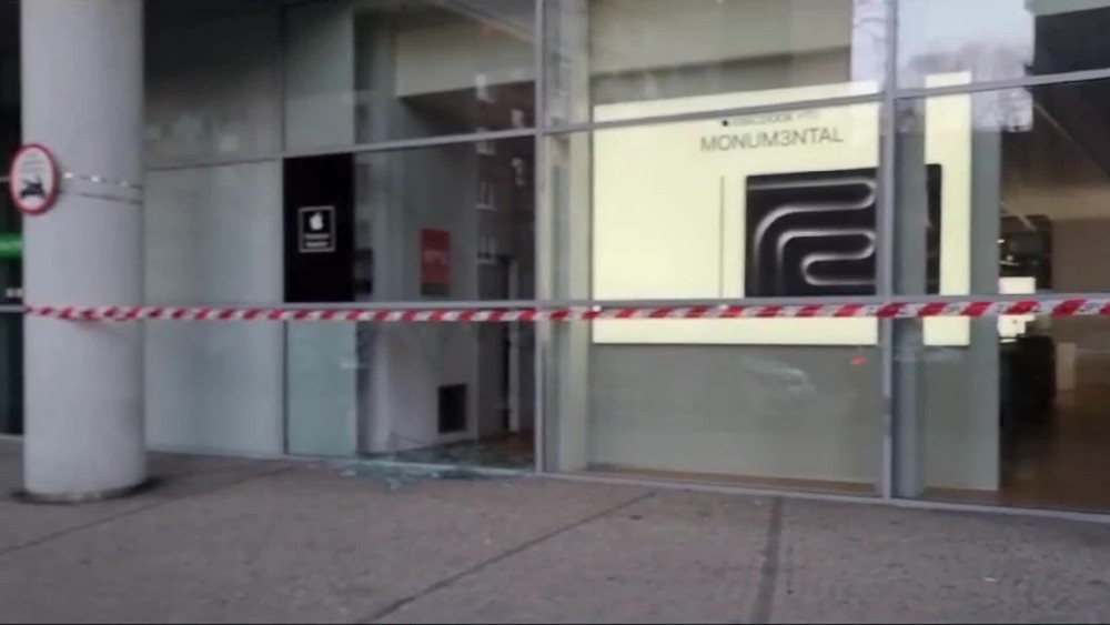 [multi] Vykradli Apple 11259