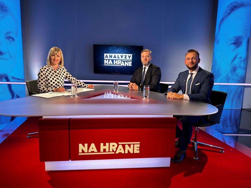 Analýzy Na hrane s Jurajom Krúpom a Matúšom Šutajom Eštokom