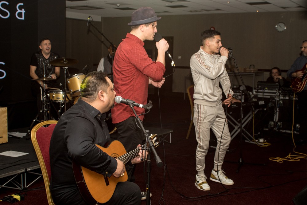 Medzinárodný ples vo Warwicku48