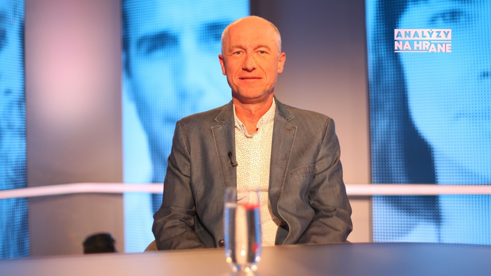 Analýzy Na hrane s Karelom Hirmanom