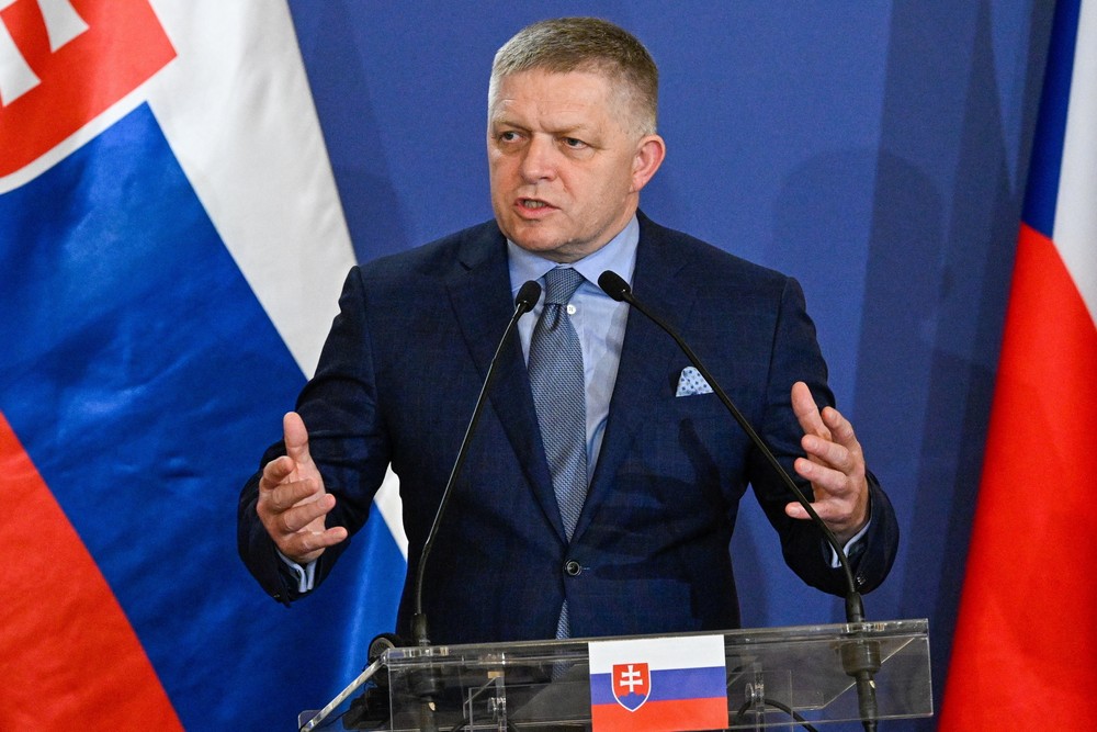 Robert Fico (Slovensko), Péter Magyar (Maďarsko), Donald Tusk (Poľsko) a Andrej Babiš (Česko)