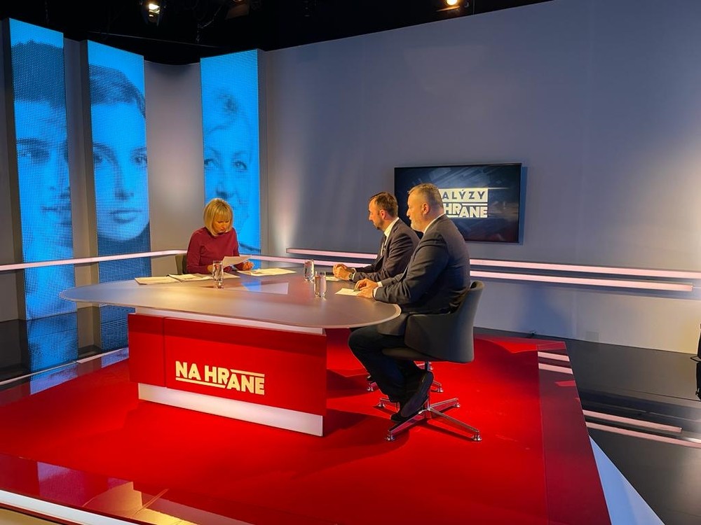 cb33de74-46e1-4fdc-8e96-a66ad271dfd4