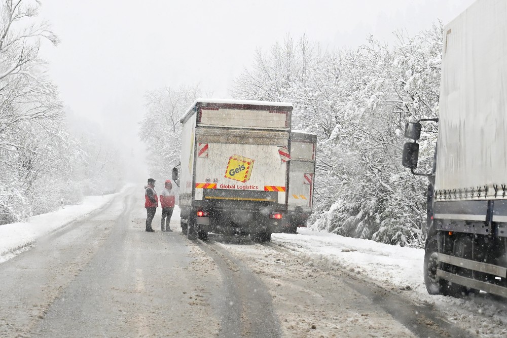 Snehová kalamita v okresoch Poprad a Žilina.