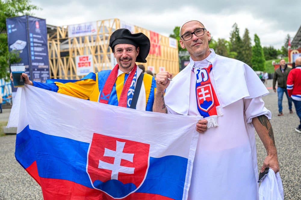 hokej_MS_kosielka_2026_fans__04216320