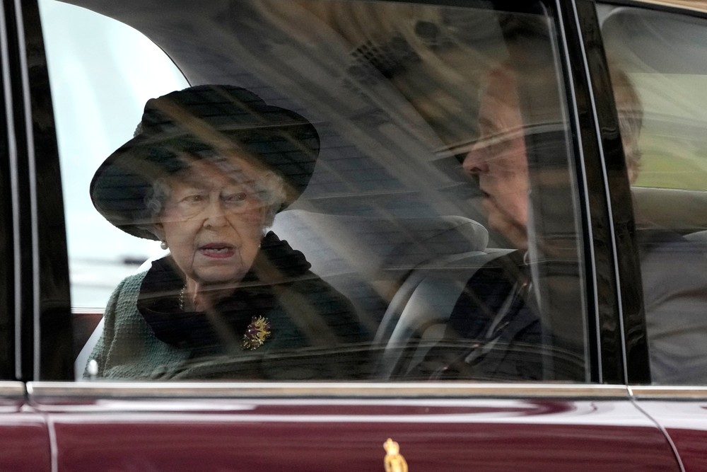 Kráľovná so synom Andrewom