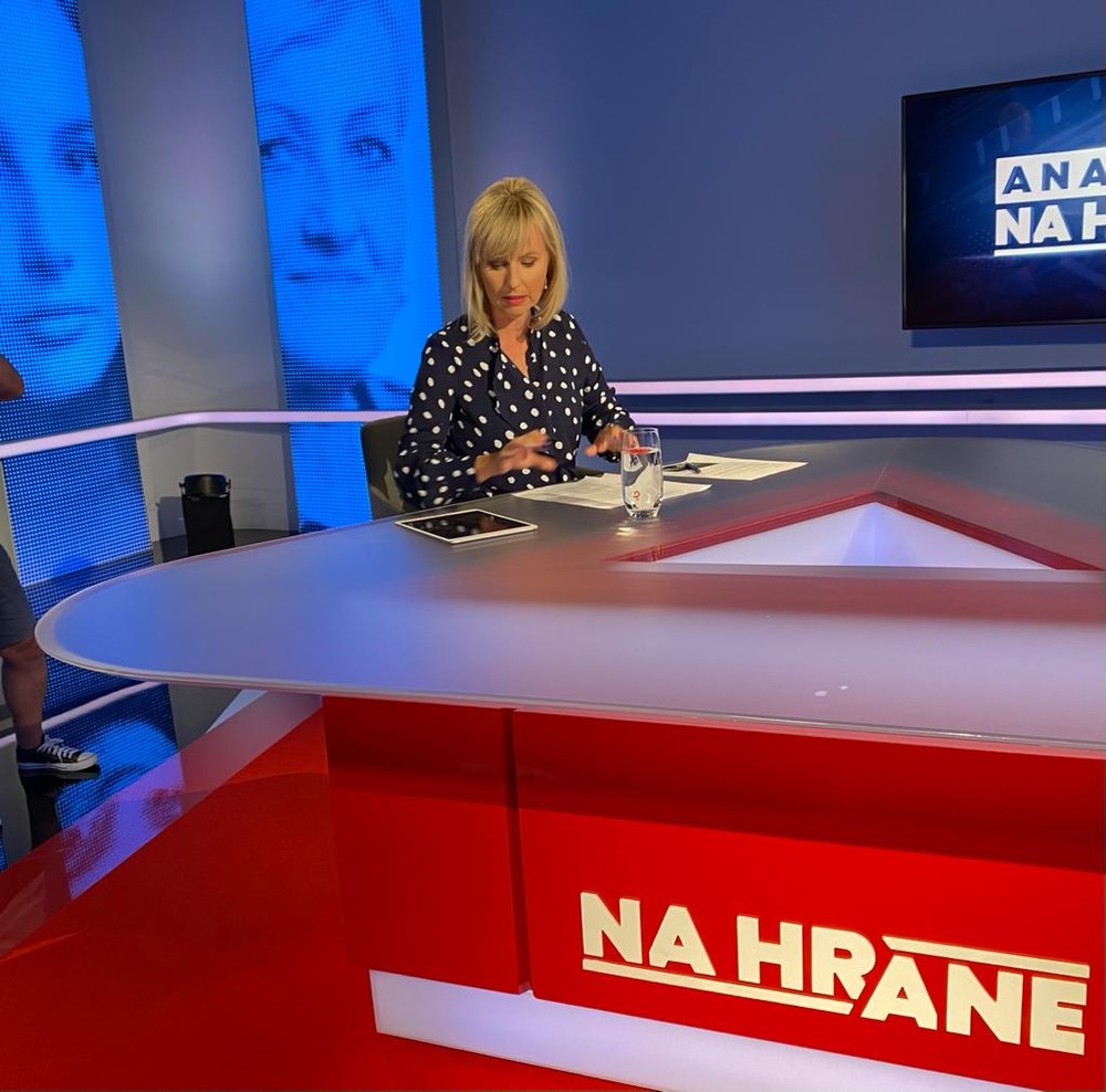 8bf767bf-7355-49ab-ac86-5f3113504fbf