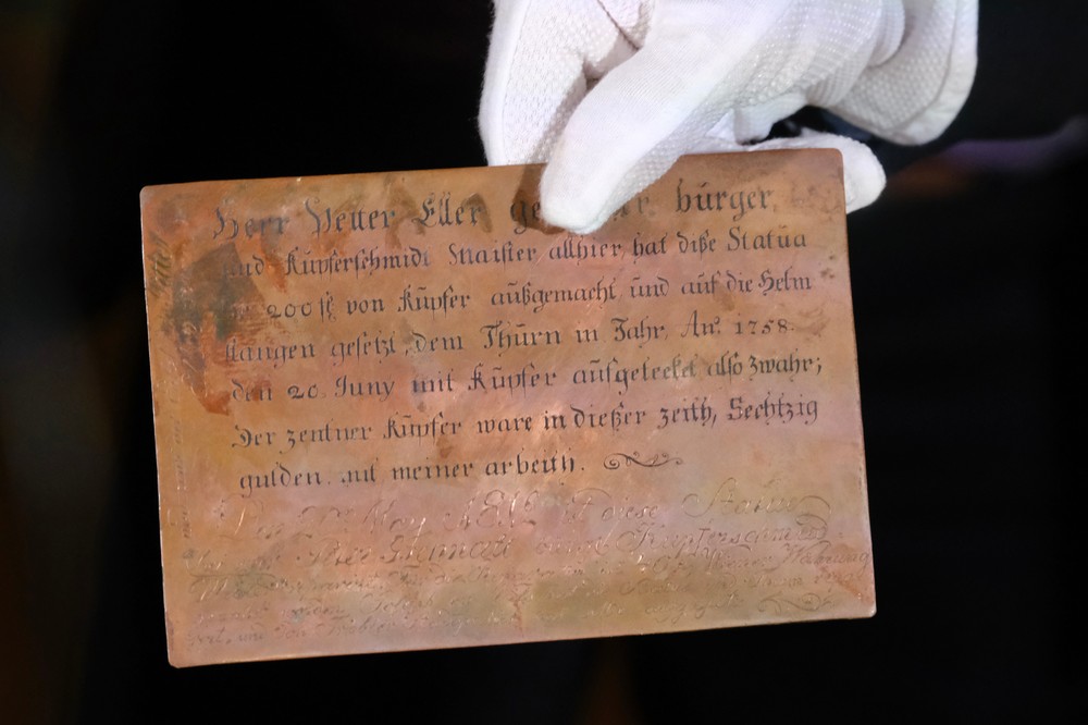 Odhalenie časovej schránky z Michalskej veže 