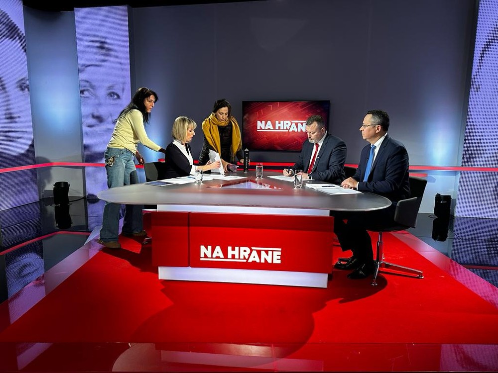 b47ba577-08d8-4166-ba94-5c14b22951cf