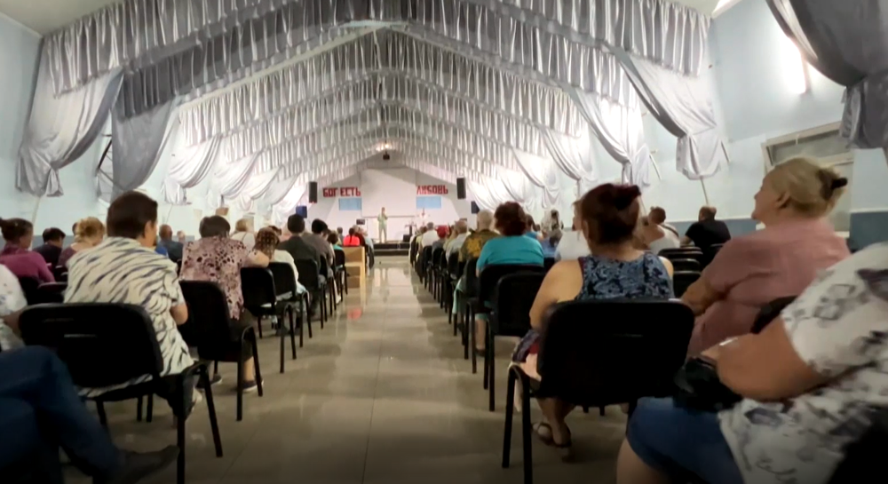 Pri obsadených dedinách sa stretol sa s členom prieskumnej bojovej skupiny