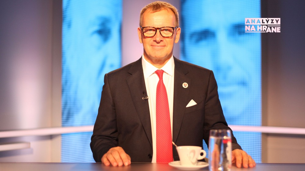 Analýzy Na hrane s Borisom Kollárom