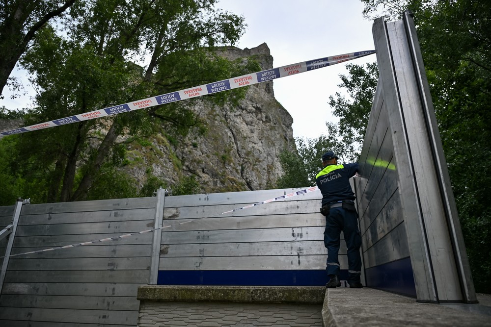 04062024_protipovodnove_zabrany_devin_8047952