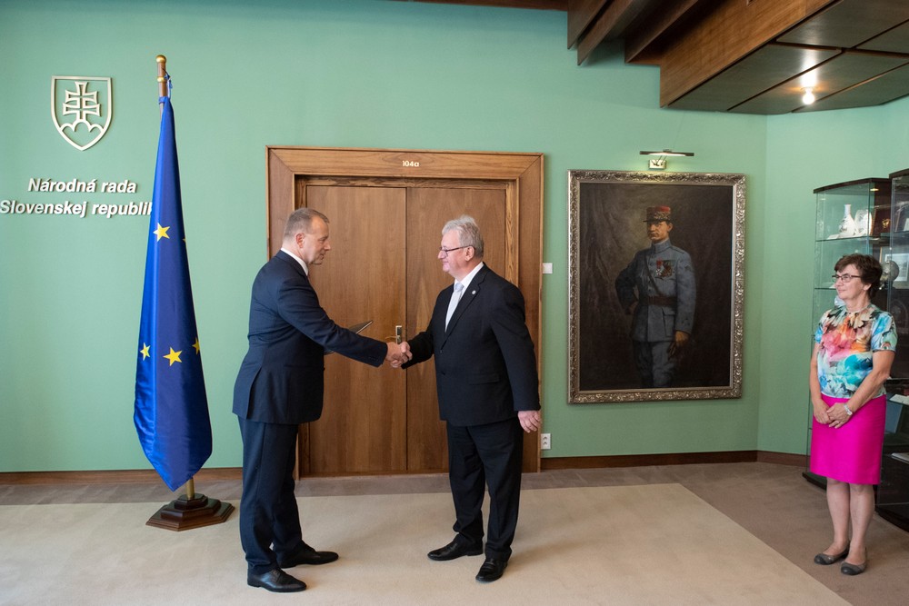 Voľby23 Komisia Štátna Zápisnica Odovzdanie (3)