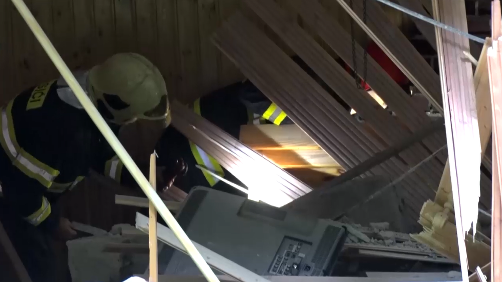 výbuch chaty horolezecký tábor Prievidza (6)