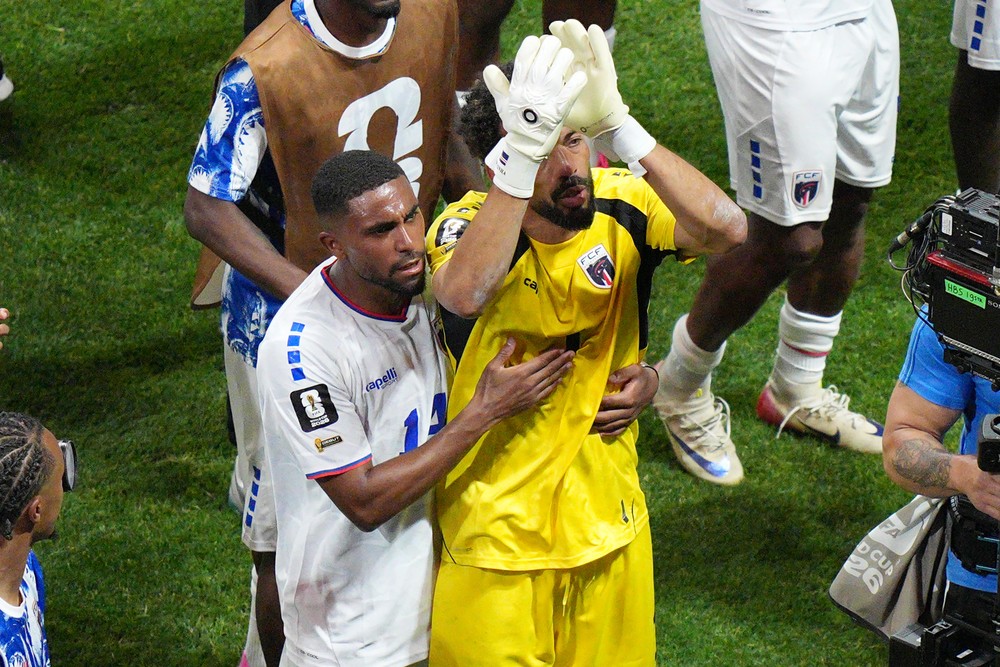 Cape_Verde_Spain_WCup_Soccer427275