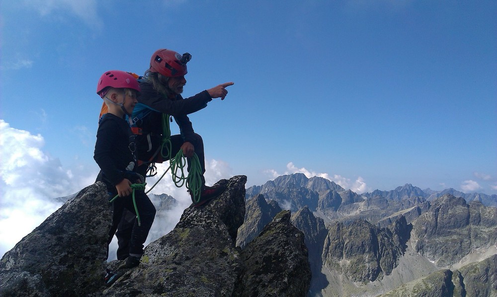 Horolezec Vladimír Zboja zobral 6-ročného vnuka Matúša vo Vysokých Tatrách na ťažkú túru