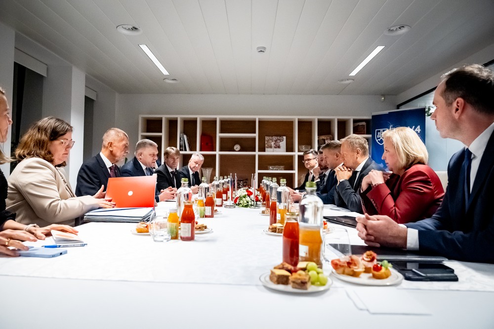 Stretnutie lídrov V4 pred samitom v Bruseli