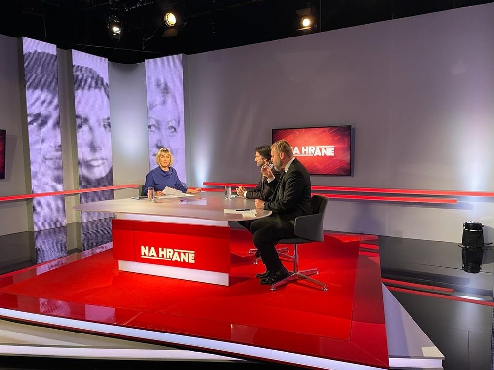 8d5d782a-2ea4-41cb-8f08-2cefc9e72d5c