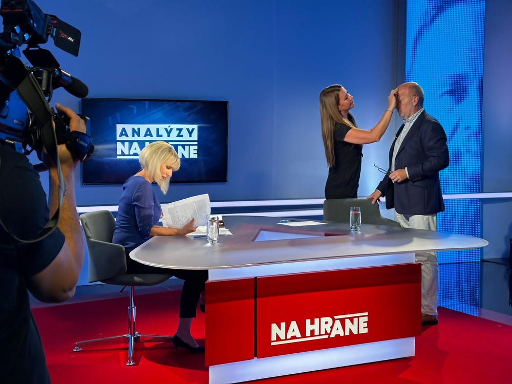 a8fcfebc-1d26-4498-ab21-28cf6446310d