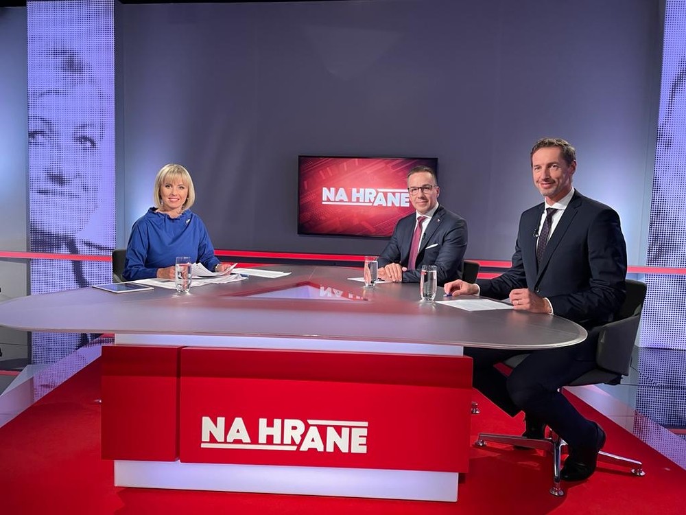 152f94b5-d536-4919-8dd2-13ec2810a793