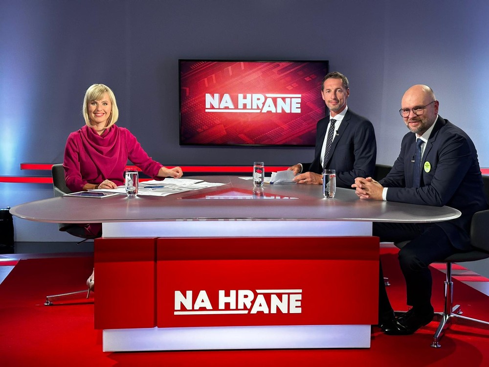 d29eabfc-0b47-4019-bc7b-d0725998d6cb