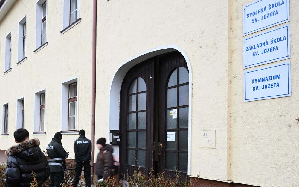 Streľba v škole v Novom Meste nad Váhom