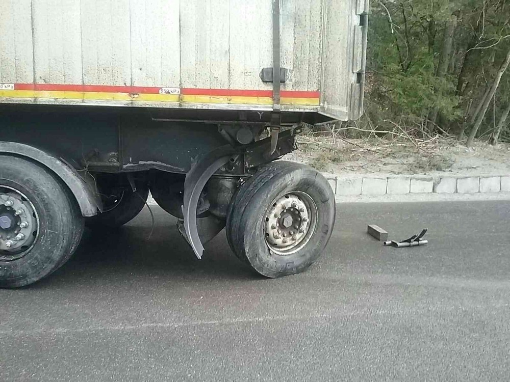 Dopravná nehoda ochromila hlavný ťah na Donovaly