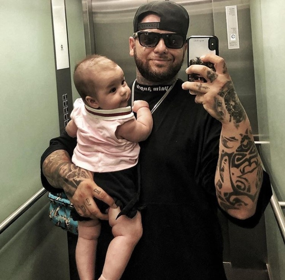 Raper Kali a jeho rodina