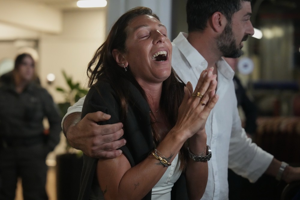 APTOPIX_Israel_Mideast_Emergency_Landing716685