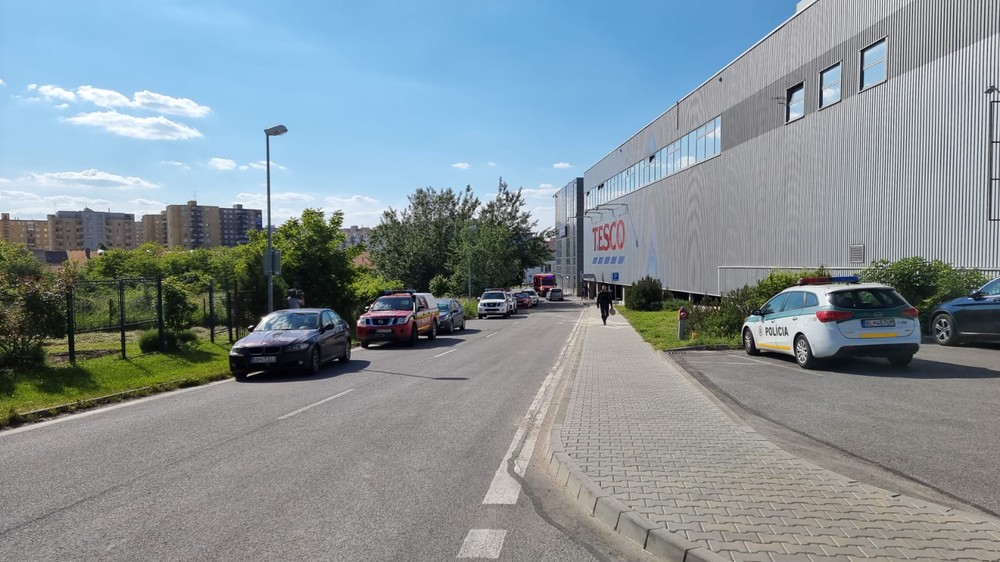 Tragická zrážka dvoch dievčat v Devínskej Novej Vsi