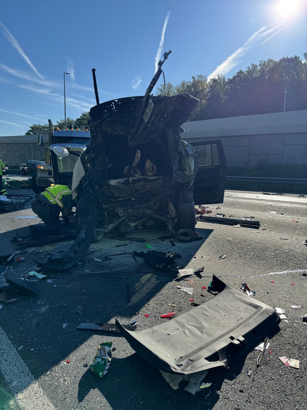Autobus vo Virgínii narazil do vozidiel na diaľnici