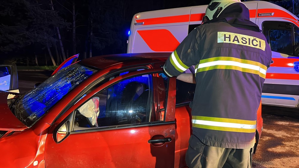 čelná zrážka taxikár SNV (3)