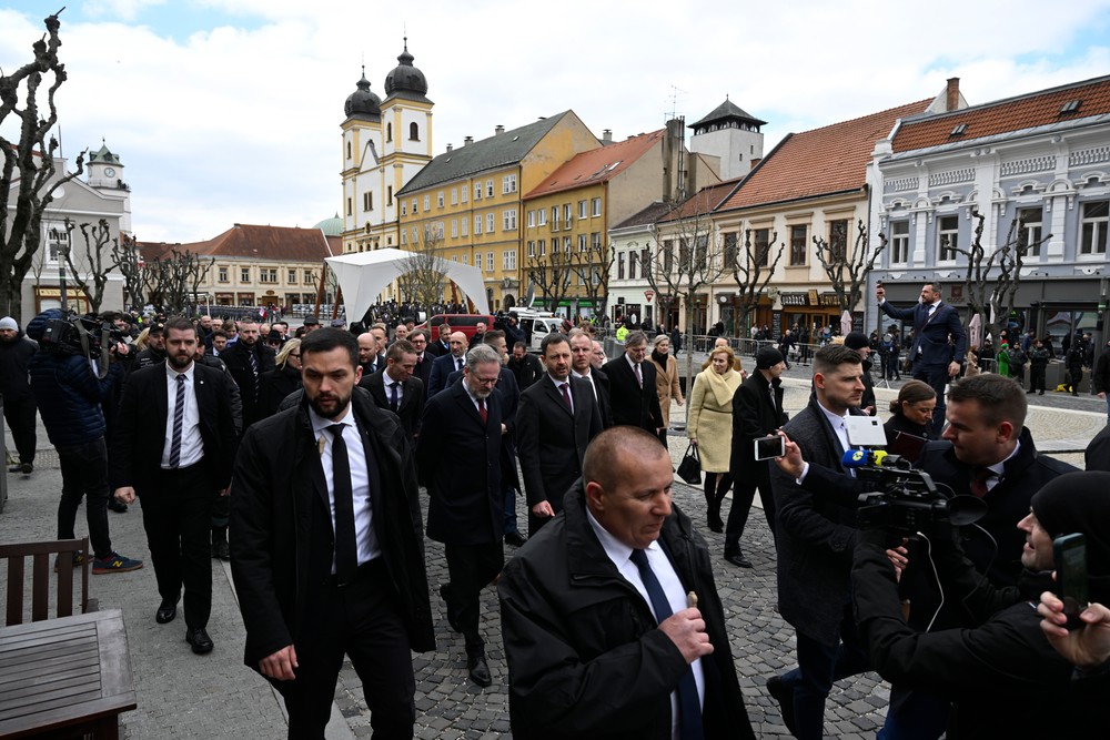 Spoločné rokovanie SR a ČR vlády v Trenčíne (11)