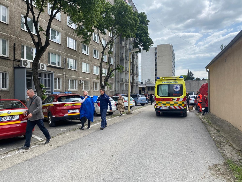 Požiar v Košiciach si vyžiadal evakuáciu desiatok ľudí