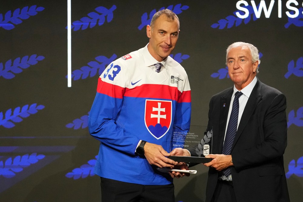 Zdeno Chára v sieni slávy IIHF