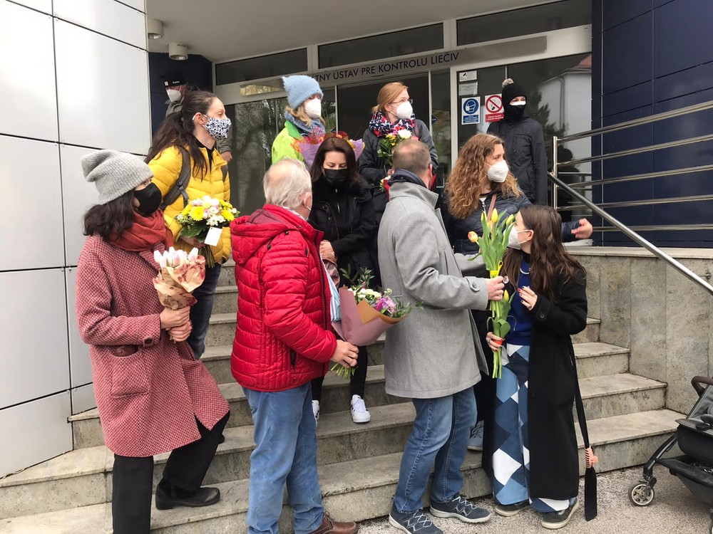 Ľudia vyjadrujú podporu ŠÚKLu