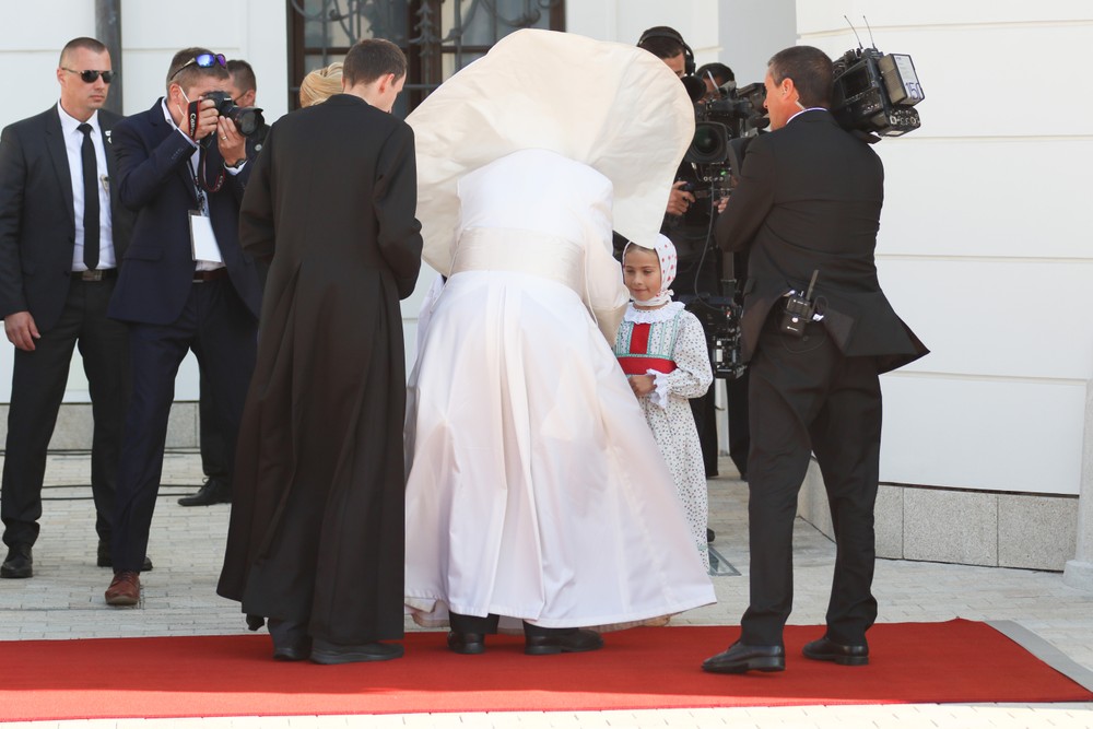 Pápež František pred Prezidentským palácom