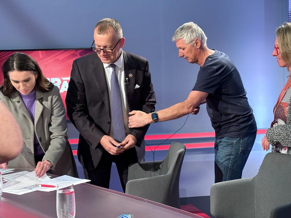 6d044d5e-e012-4b94-817f-d9e489e5fe99