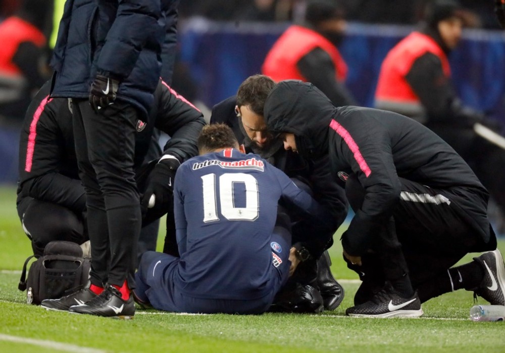 Zranený Neymar