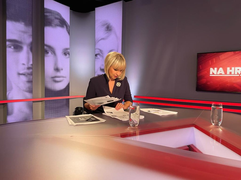 3e28b49e-c011-4b73-9e6c-860fb035edec