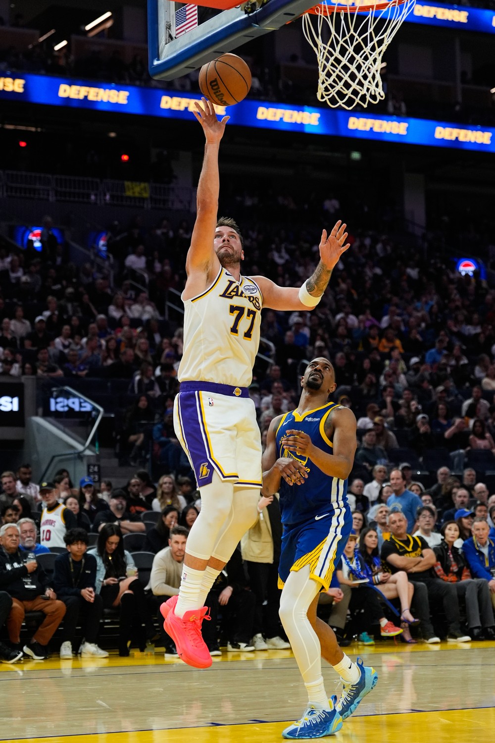Lakers_Warriors_Basketball138136
