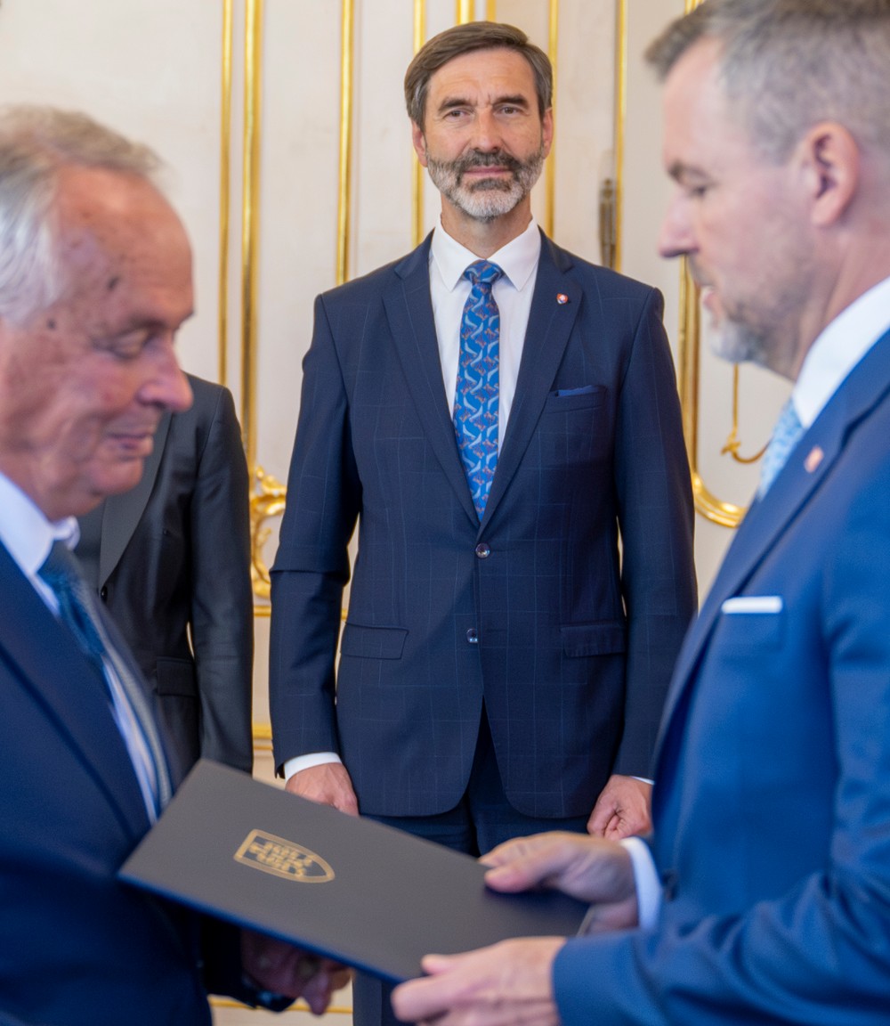 Prezident SR Peter Pellegrini vymenoval veľvyslancov SR v zahraničí