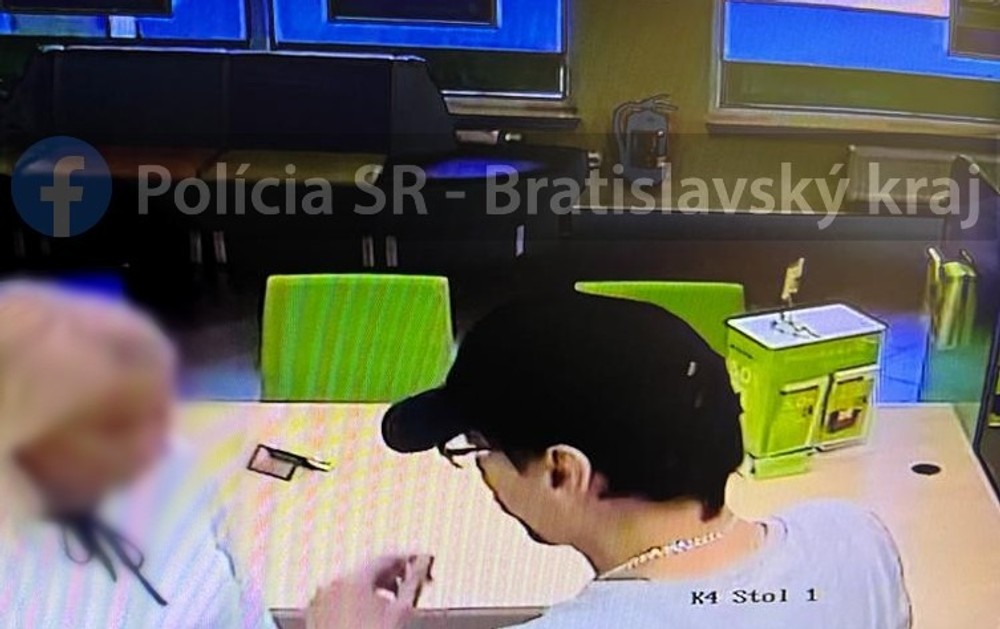 Polícia pátra po páchateľoch lúpežného prepadnutia banky